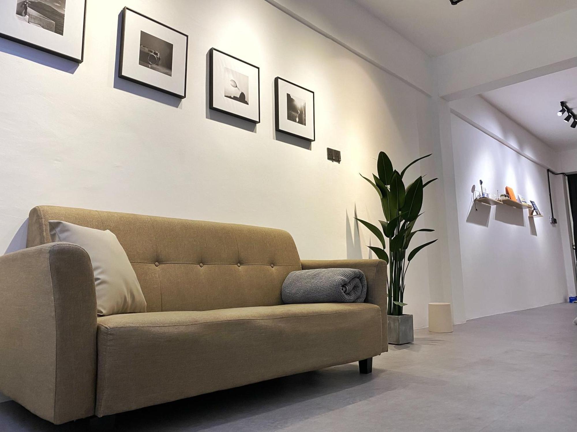 Center W/ Cinema @the 5000 Apartment *